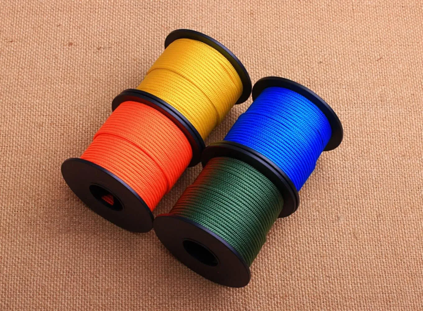 2mm Nylon Rope,100feet Parachute Cord/Paracord,3 Core Utility Cord Twine String for Survival Rope Making Lanyards,Keychain,Carabiner,Dog Collar,Survival Camping