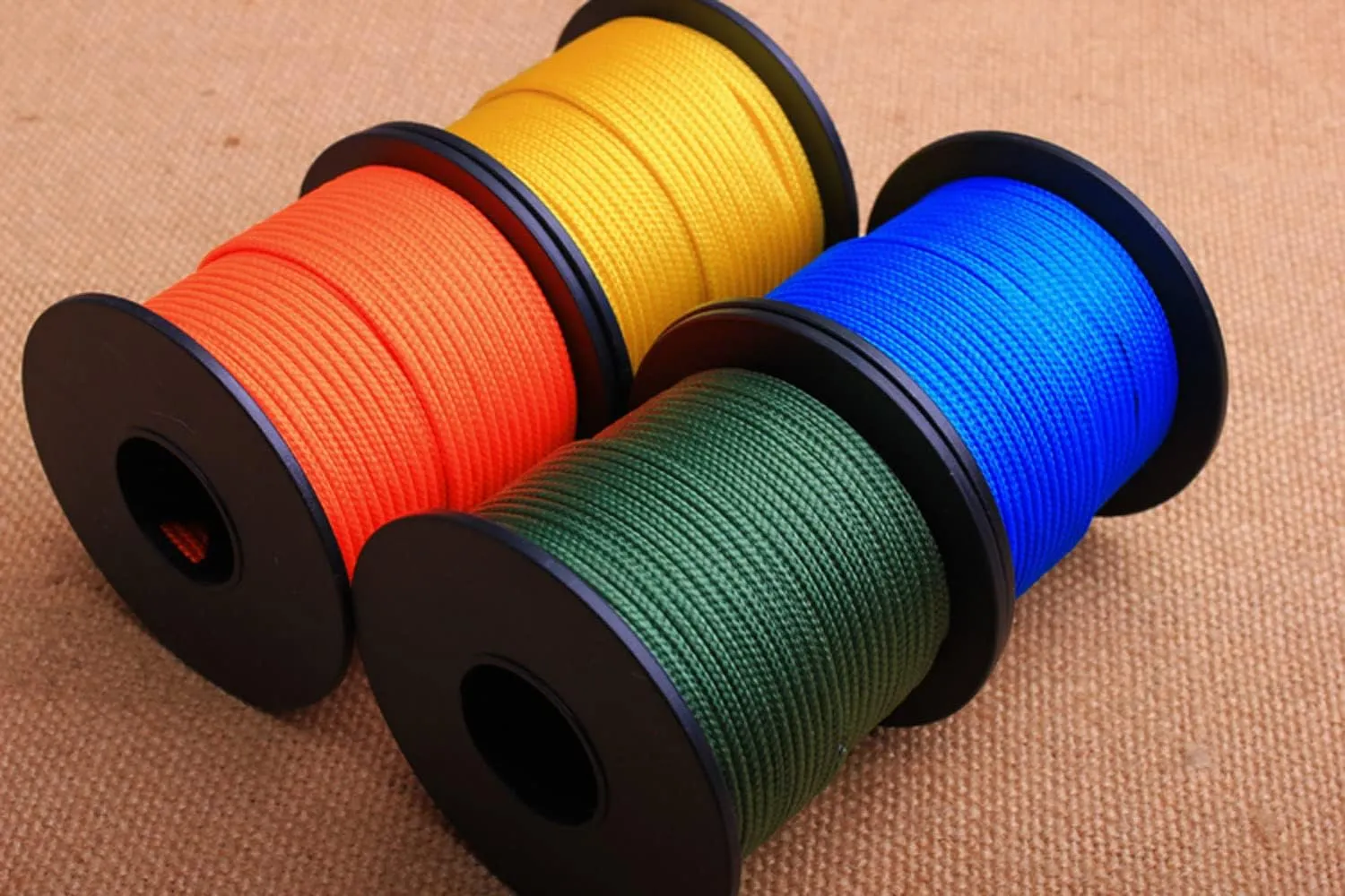 2mm Nylon Rope,100feet Parachute Cord/Paracord,3 Core Utility Cord Twine String for Survival Rope Making Lanyards,Keychain,Carabiner,Dog Collar,Survival Camping