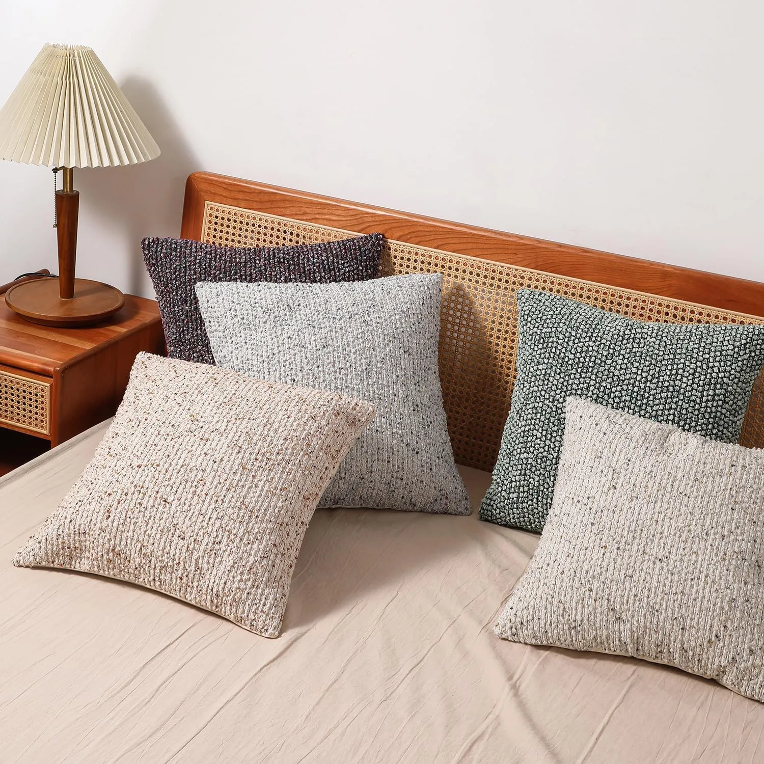 DEZENE Striped Throw Pillow Covers 18x18 Set of 2 Green Textured Boucle Chic Morden Boho Accent Farmhouse Square Decorative Couch Pillow Covers for Home Decor Bed Sofa Living Room
