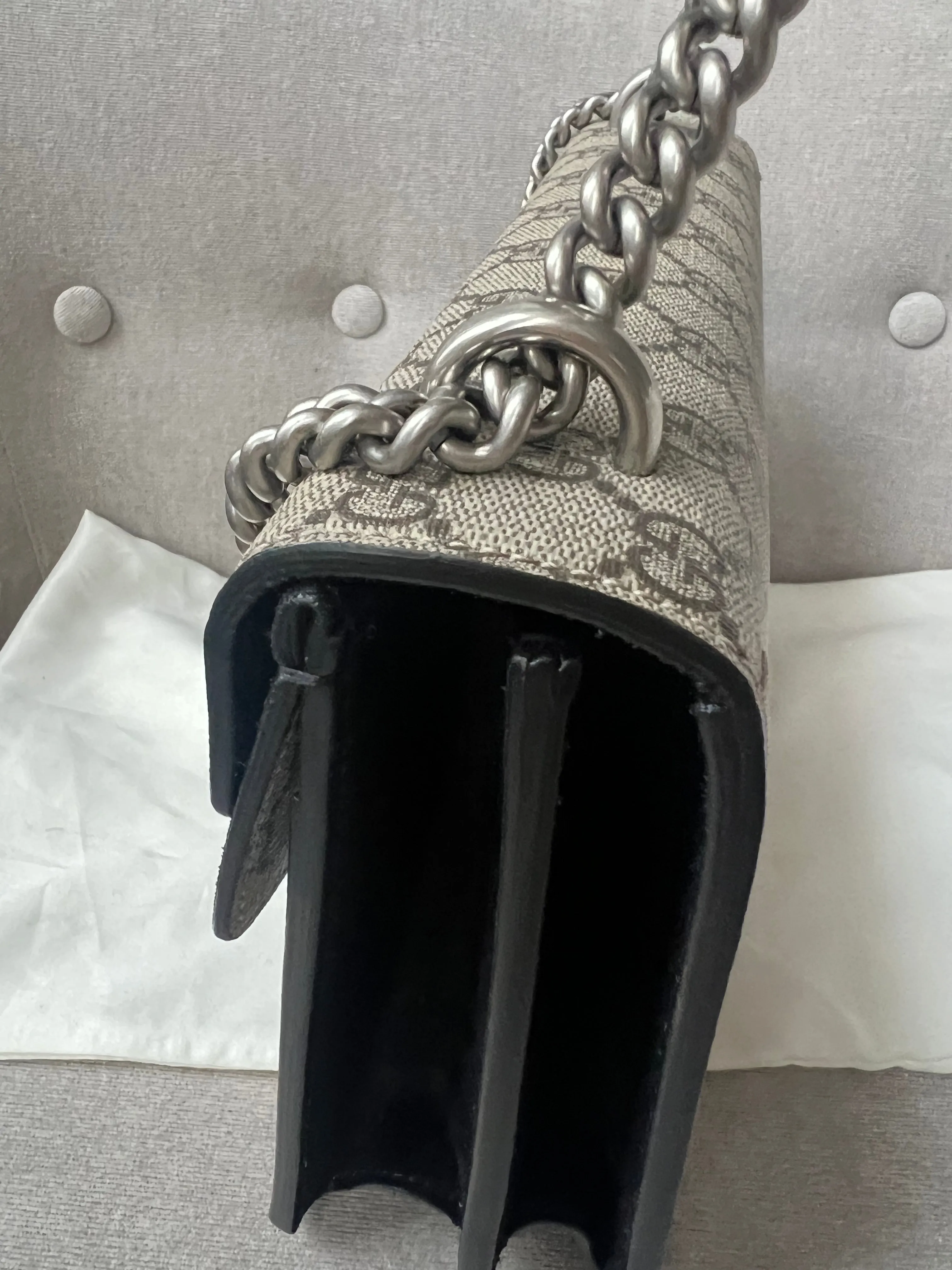 Gucci Dionysus GG Supreme Small Shoulder Bag (RRP £2,220)