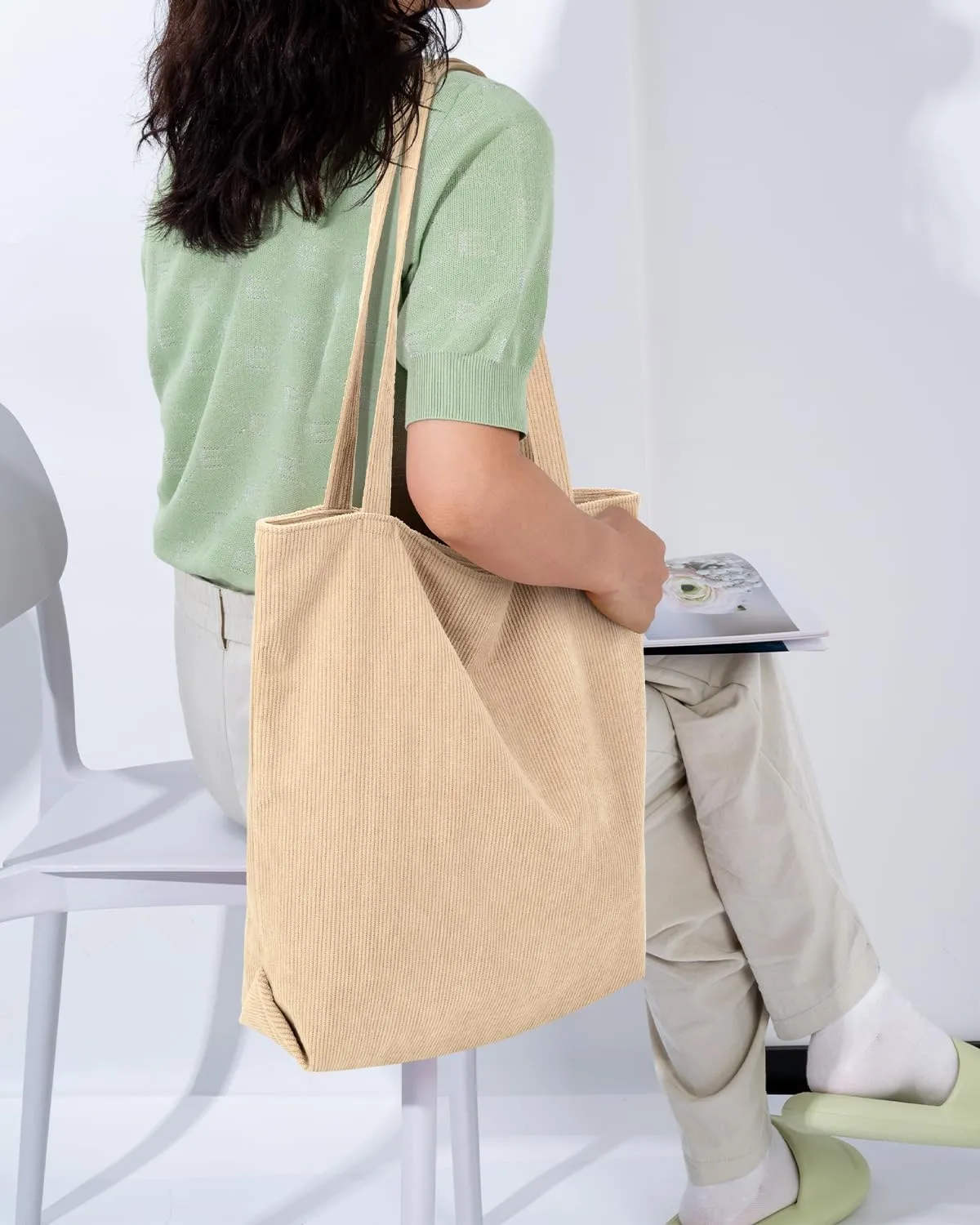 Iioscre Corduroy Tote Bag for Women,Hobo HandBags with Zipper,Large Capacity Casual Shoulder Handbags with Inner Pockets