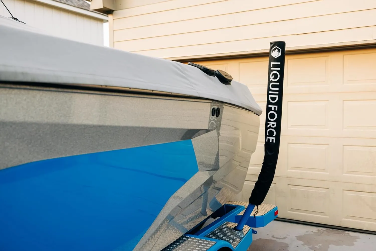 Liquid Force DLX Trailer Guide 2023-4'