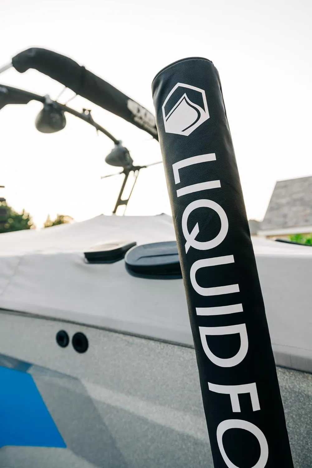 Liquid Force DLX Trailer Guide 2023-4'