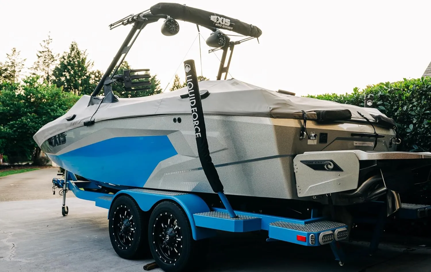 Liquid Force DLX Trailer Guide 2023-4'