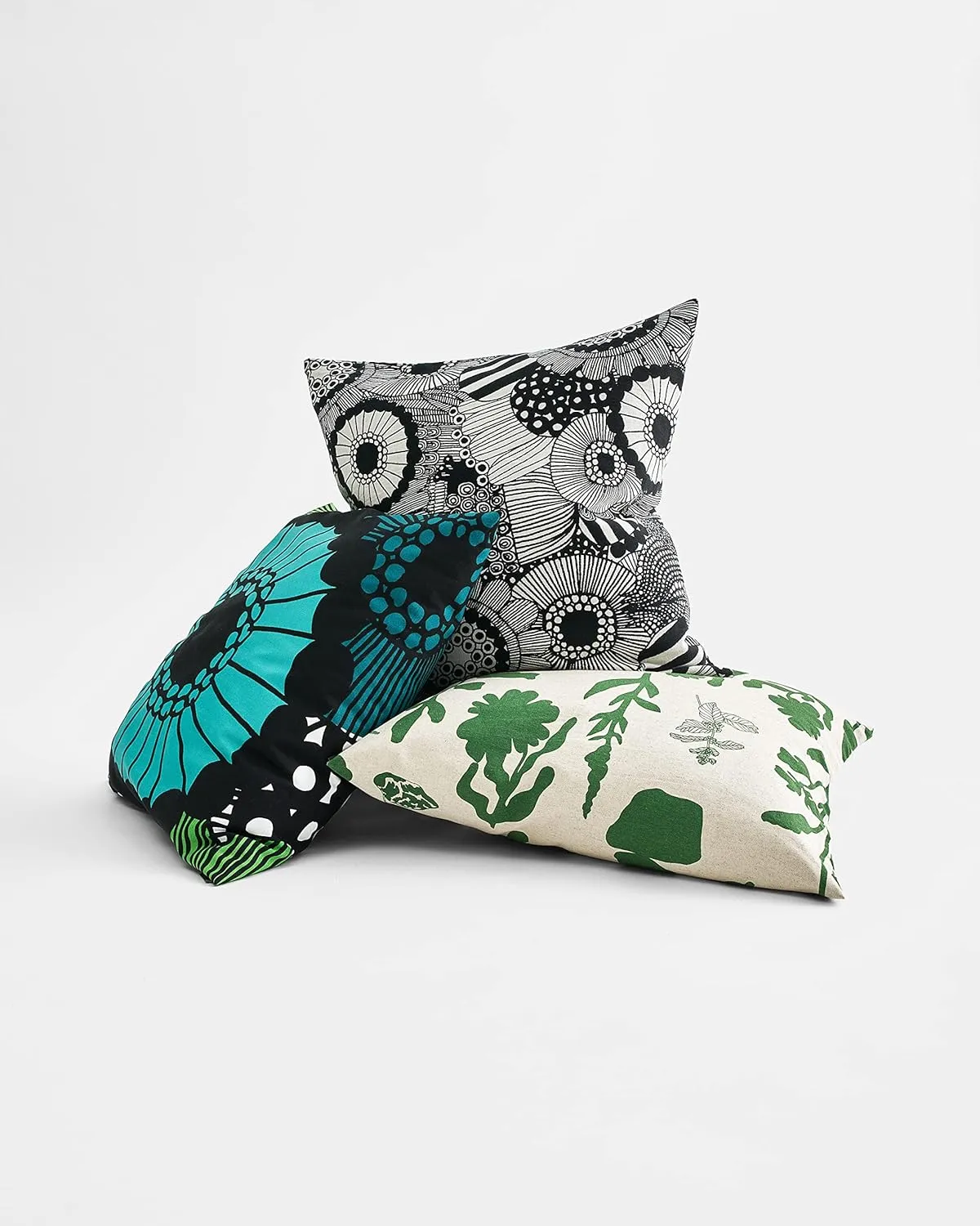 MARIMEKKO Pieni Elokuun Varjot Cotton Pillow Cover (Canvas and Green) – Refine Your Home Décor with Our Square Cushion Cover W/Side Zip Closure — Modern Pillow Covers 20x20 inches