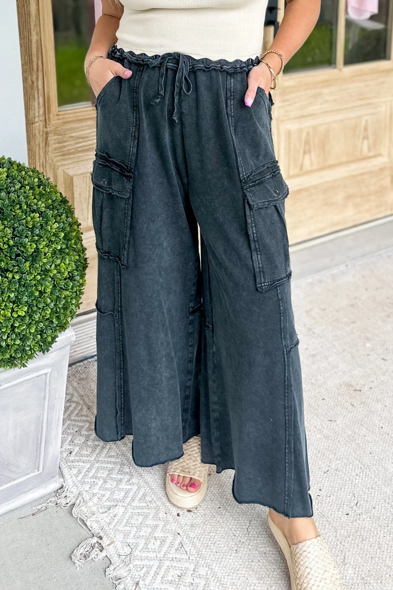 Mateo Mineral Washed Wide Leg Cargo Pants [S-3X]