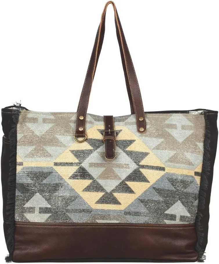 Myra Bag Everyone's Distraction Weekender Bag S-2077