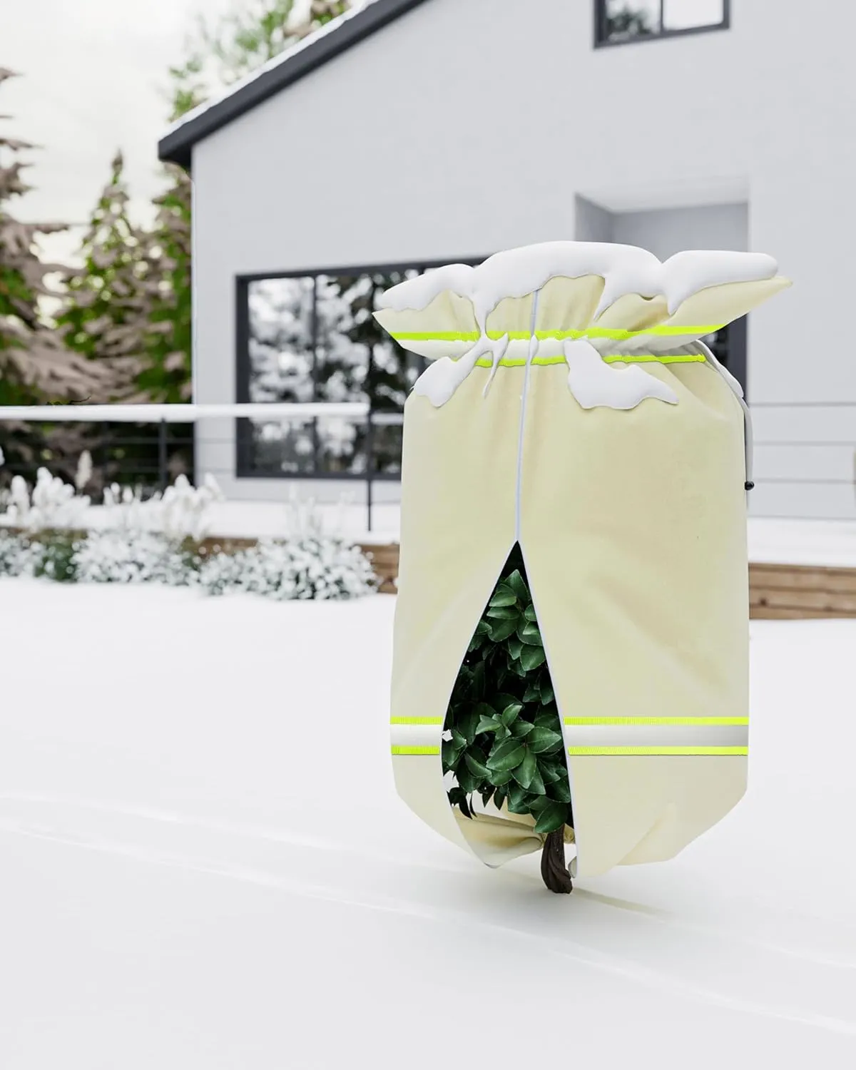 Plant Cover Freeze Protection,3 Packs 47"x72" 3 oz/yd² Thicken with Reflective Strip Frost Cloth Blankets for Trees Drawstring Bag Reusable with Zipper for Potted Winter Cold Weather Garden