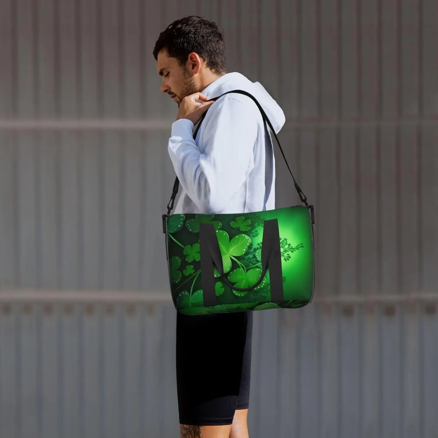 Saint Patricks Day Travel Duffel Bags for Women Men, Sports Training Gym Bag Dance Bag with Adjustable Shoulder Strap Green Clover Leaf Weekender Overnight Bag