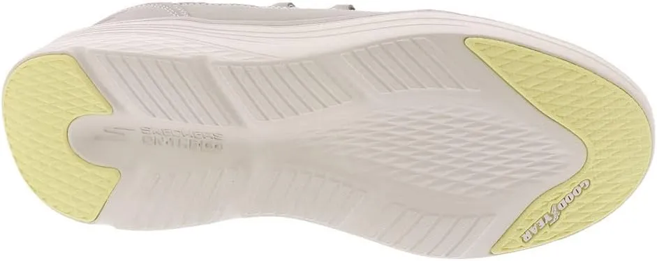 Skechers Women's Max Cushioning Lite soaring Skies