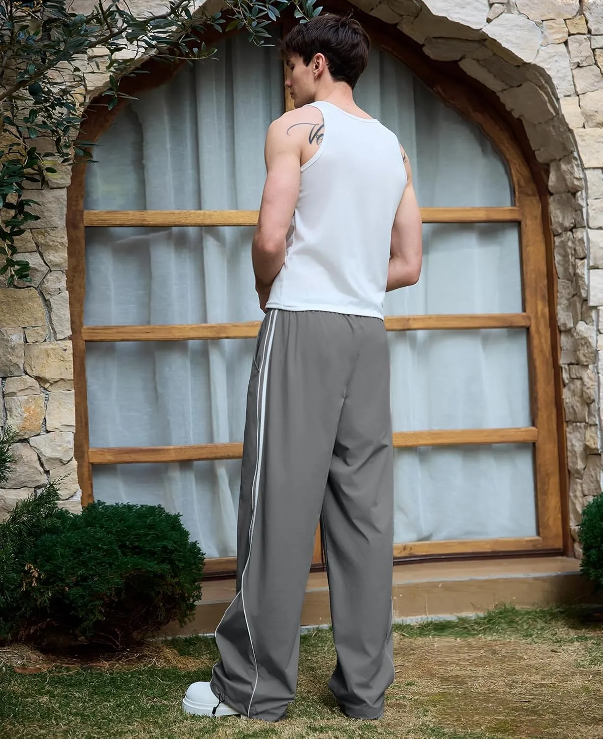 Susclude Mens Baggy Sweatpants Wide Leg Y2k Elastic Waist Track Pants Vintage Summer Vacation Casual Pants 2025 Streetwear