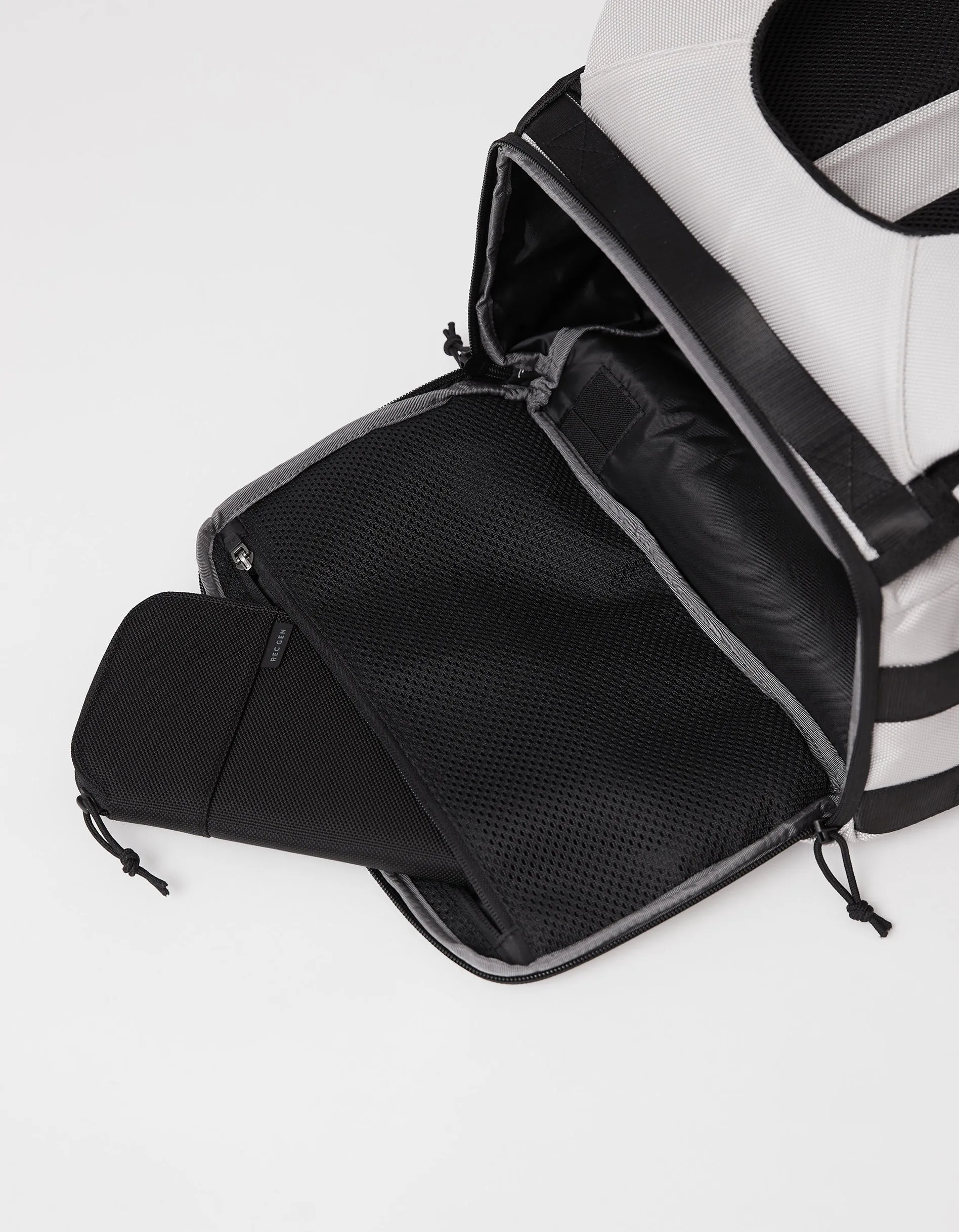 Travel Wallet Frost