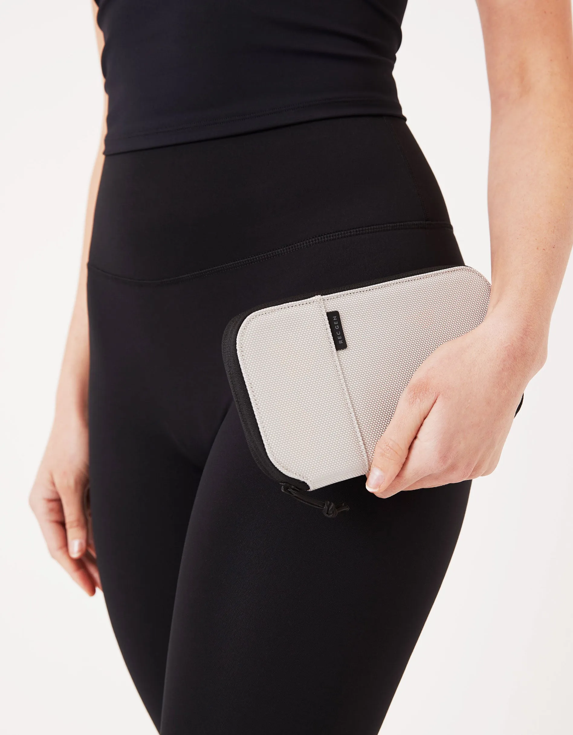Travel Wallet Frost