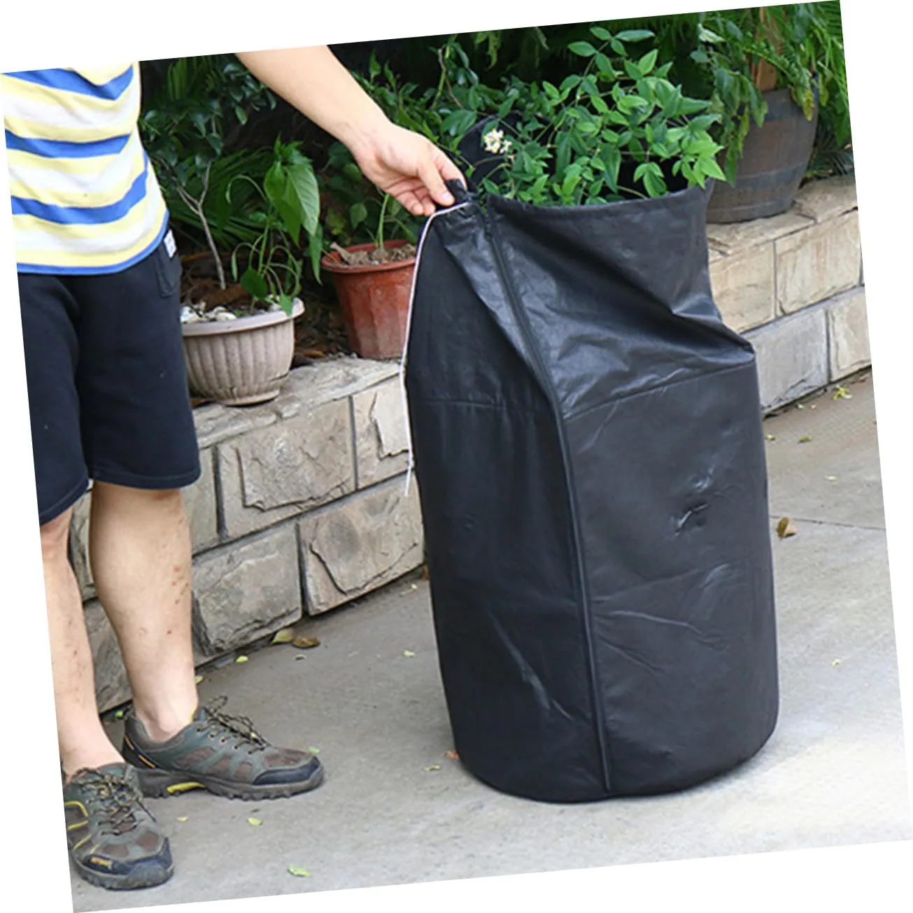 UPKOCH 4sets Big Pot Plants Cold Cover Tree Protectors for Winter Oxford Cloth Garden Protector Frost Shrub Cover Frost Bags 2pcs*4