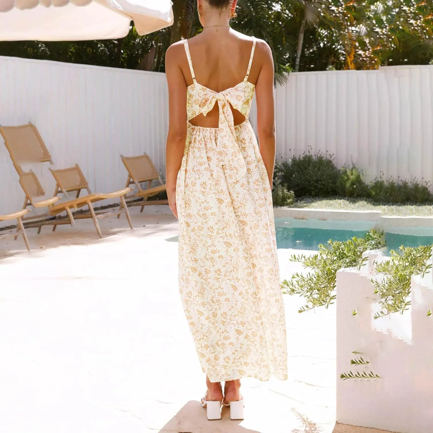 Womens Summer Dress Flutter Boho Floral V Neck Spaghetti Strap Flowy A-Line Beach Vacation Sundresses with Pockets