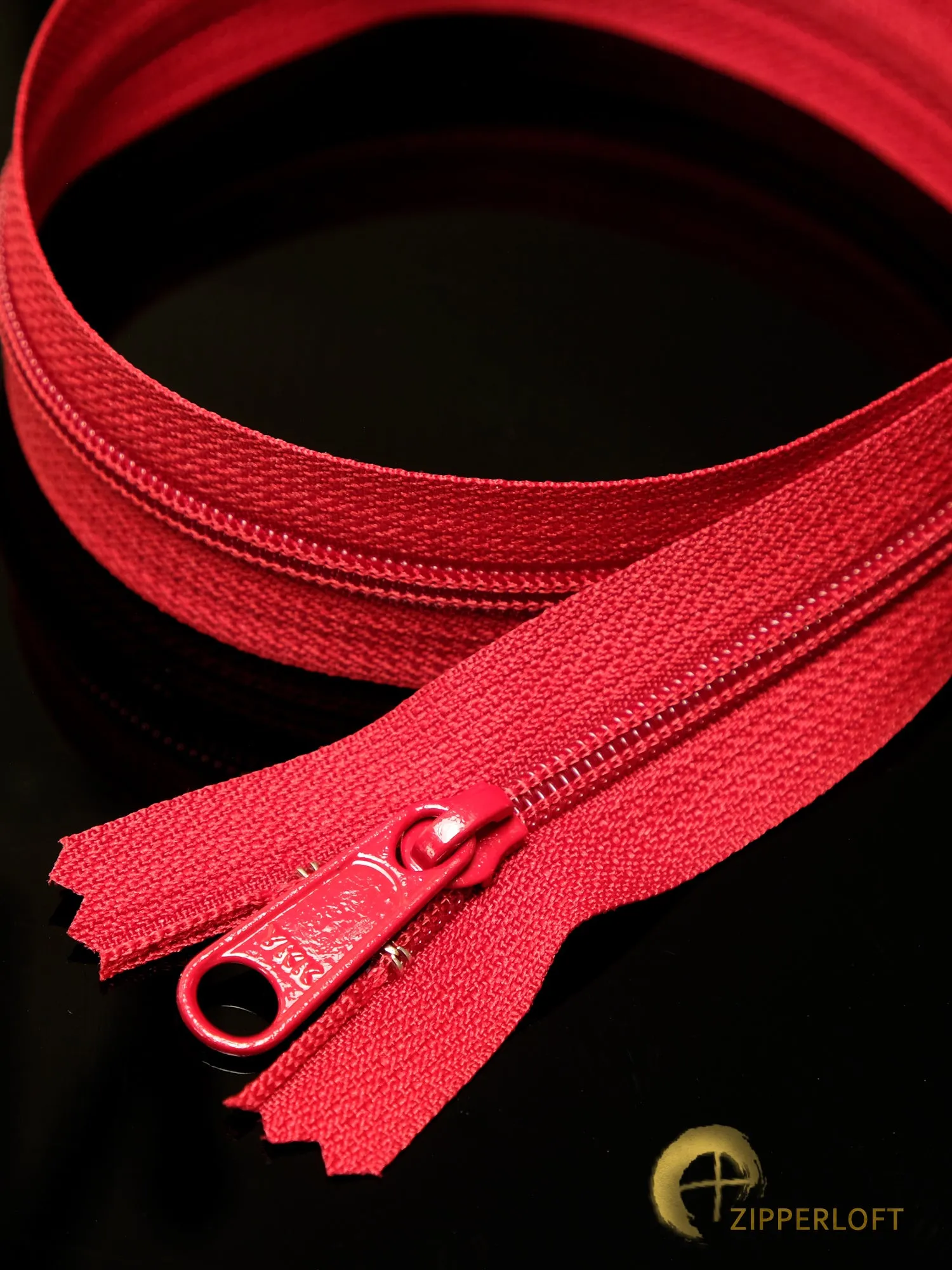 YKK #4.5 Heavy Duty Nylon Coil Purse Zipper (16/20/24") - 520 Cranberry